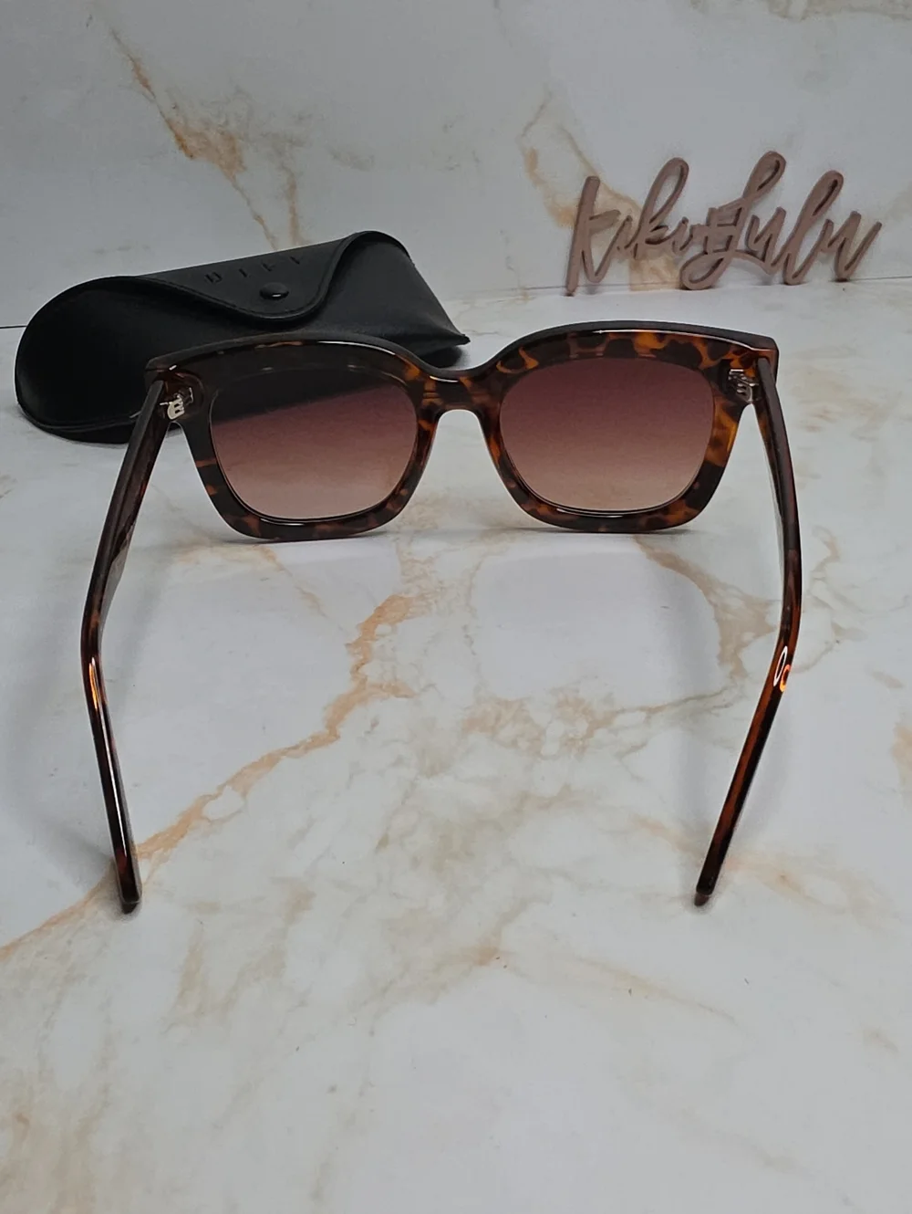 Diff Eyewear stylish tortoiseshell